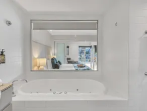 2-Bedroom Dual Key Apt in Luxury Resort - Image 5