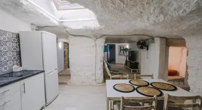 Preciosa casa-cueva con bañera - Image 4