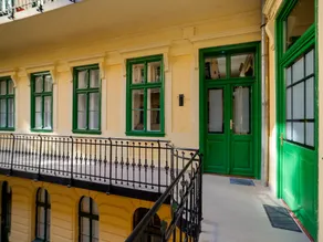 Amethyst Apartments - Kadar - Image 3