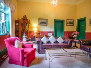 Toorak Manor Hotel Free Parking - Image 3