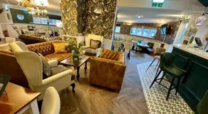 The Old Stone Trough Country Hotel - Image 3