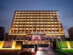 Elong Universal Hotel (Kaifeng Lankao Railway Station, Lanmei Times Shopping Plaza Branch) - Image 4
