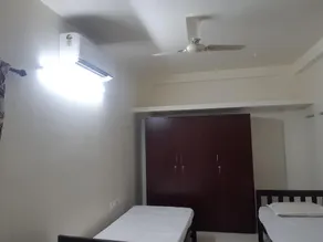 The Executive Grande Service Apartments - Image 4