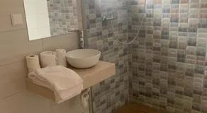 ORANGE guest house - Image 2