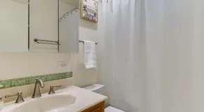4 Bedroom West Hills Charmer with Pool and Jacuzzi - Image 3