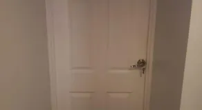 Large Kingsize ensuite in Kingswood, Bristol, BS15 - Image 5