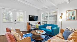 Modern 3Bd 2Ba Firepit-Sleeps 8 King Bed - Image 3