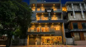 Super Townhouse Rohini Sector 23 - Image 2