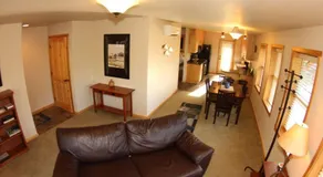 Hutson's Hideaway apts - Image 2