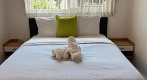 Bright and Modern 2BR with Parking - Image 2
