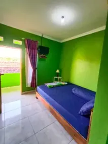 Mayasari Guest House Pantai Krakal - Image 3