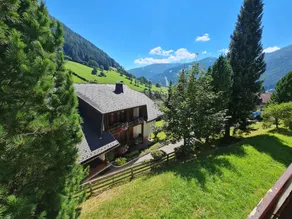 Cozy Apartment with mountain view - Image 4
