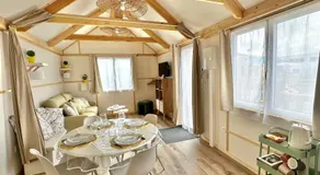 BERCK-PLAGE - Location saisonnière Tiny House insolite - 4 hébergements atypiques avec terrasse privée, proche mer, parking privé et gratuit, idéal weekend romantique, vacances en famille ou groupe - Image 3