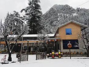 The Royal Orchard Kasol Riverside - Image 5