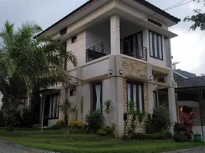 Villa Bless Batu - Three Bedroom - Image 5