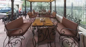 Family Hotel Pautalia - Image 2