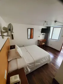 Hotel Carmelo Miraflores - Image 5