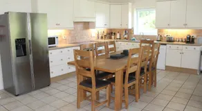 Bramble Cottage - Luxury Holiday Cottage - 4 Beds 3 Baths - Parking - Beach 1 Mile - Fenced Child & Dog Friendly - EV Chrger - Image 3
