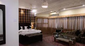 The Ambassador - Hotel & Conference Center - Image 2