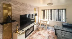 East Kilbride 1BHK Apartment with free parking - Image 2