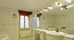 CASA URRA - Image 2