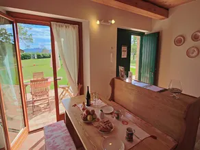 Hytte i Montelabbate med Pool & Skov - Image 2