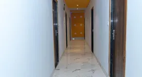 Hotel Midnight Lodging & Boarding - Image 2