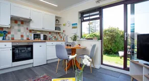 Breezes at Stoneleigh - Image 4