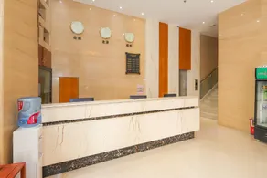 OYO Henghui Business Hotel - Image 2