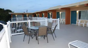 Seahorse Inn - Image 2