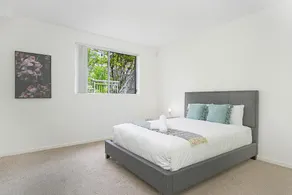 Castle HIll Sweet Modern 3BR Apt with 2 Parking - Image 2