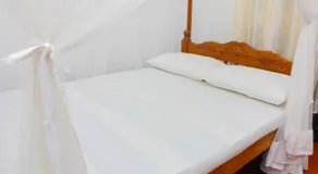 Ivy Cottage- Midigama - Image 2