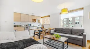 Top Rated 2BR and Balcony by Old St for 6 - Image 2