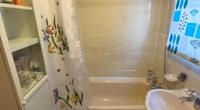 Large Stylish 3 Bedroom in Chatham - Image 5