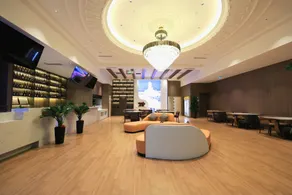 Harbin Yuesu Ice City Timing Lounge - Image 3