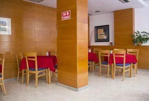Hotel Marbella - Image 4