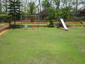 Golden Mile Cozy Cottage with a pool amidst nature - Image 5
