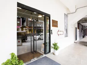 Lucky One Hostel - Image 2