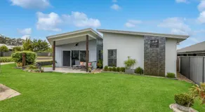 Secret Sanctuary On Seagrass Luxury Coastal Retreat in Jervis Bay - Image 5