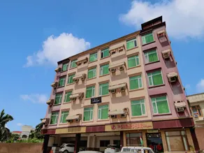 Collection O The Shree Dhar Niwas - Image 5