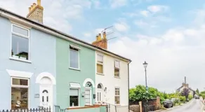Seabreeze Pet friendly 3 bedroom house by the sea - Image 4