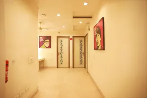 Flagship Kings Stay Near M2k Cinemas Rohini - Image 5