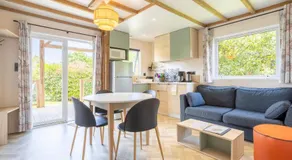 Chalet mit Grill, Pool und Terrasse | Gartenblick - Image 2