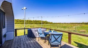 The Secret Meadow - Hottubs Wellness Relaxation - Image 4