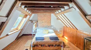 Stunning 1 bedroom self contained apartment - Image 3