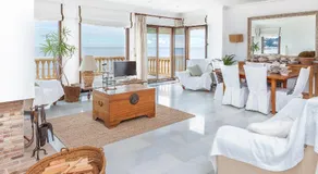 Mar-Beach front apartment in Jávea - Image 3