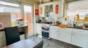 Spacious cosy quiet house&Free parking&Garden - Image 5