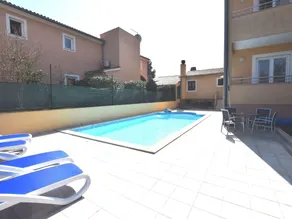 Comfortable apartment ina quiet location, with a shared swimming pool, near Pula - Image 5