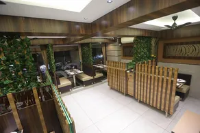 Hotel Food Plaza - Image 4