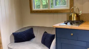 Herdwick Shepherd Hut - Image 4